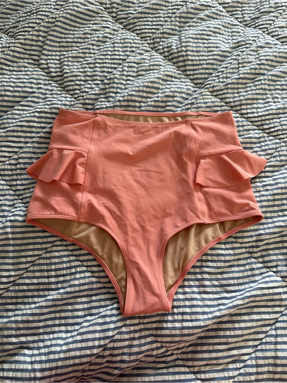 Kortni Jeane Medium Pink Icing Hip Ruffle Bottoms